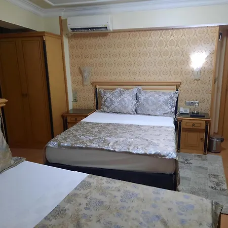 Hotel Grand Hisar